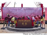 Perencana Acara Gorund Breaking